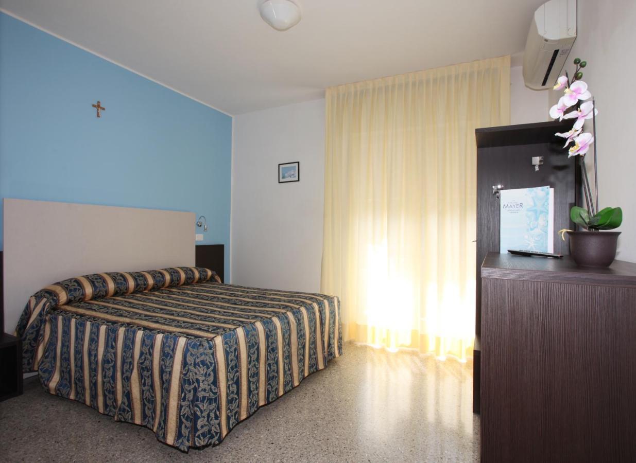 Hotel Mayer Lido di Jesolo Exterior foto