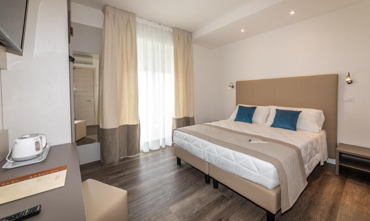 Hotel Mayer Lido di Jesolo Exterior foto