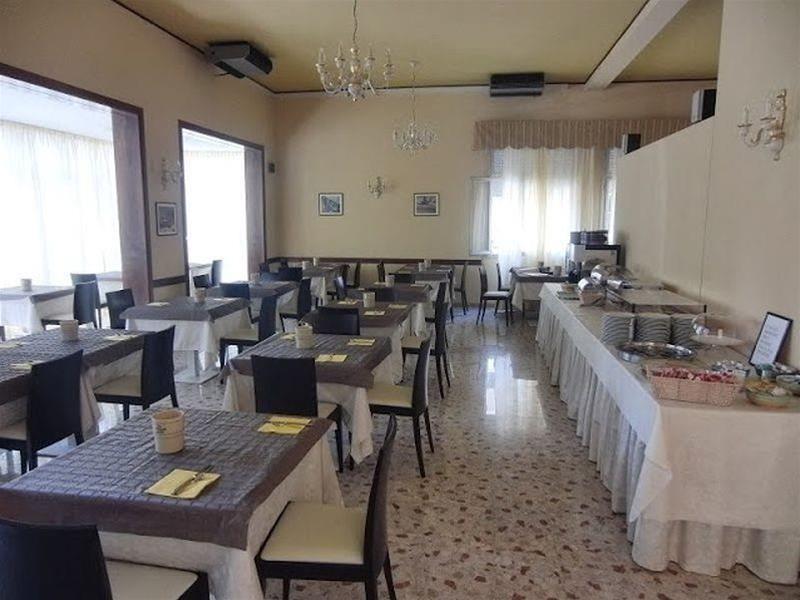 Hotel Mayer Lido di Jesolo Exterior foto