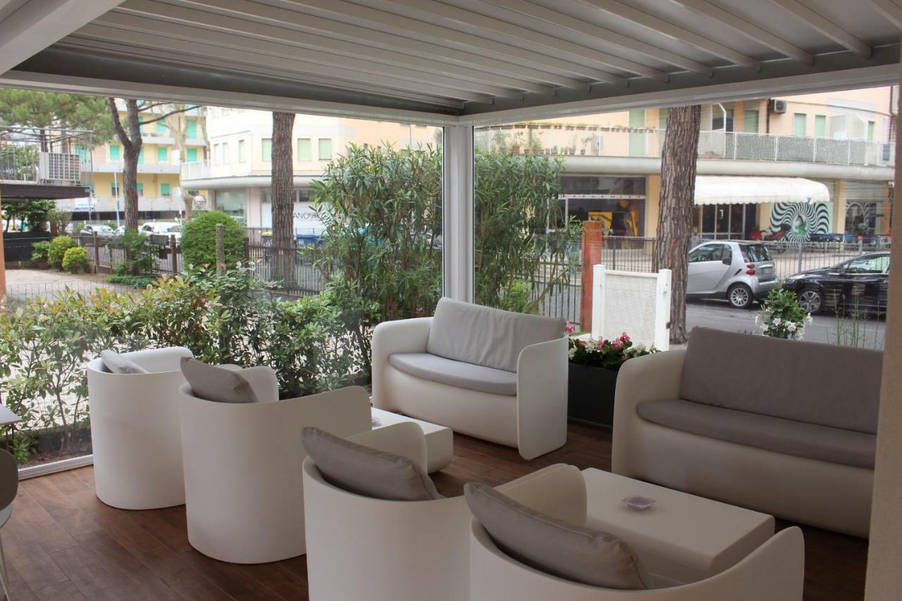Hotel Mayer Lido di Jesolo Exterior foto